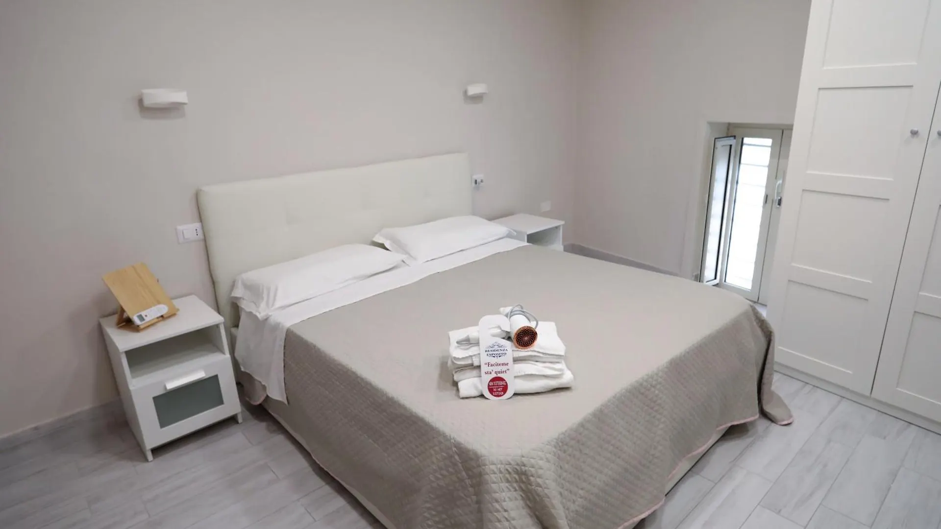 Residenza Esposito Ξενοδοχείο Νάπολη 0*,