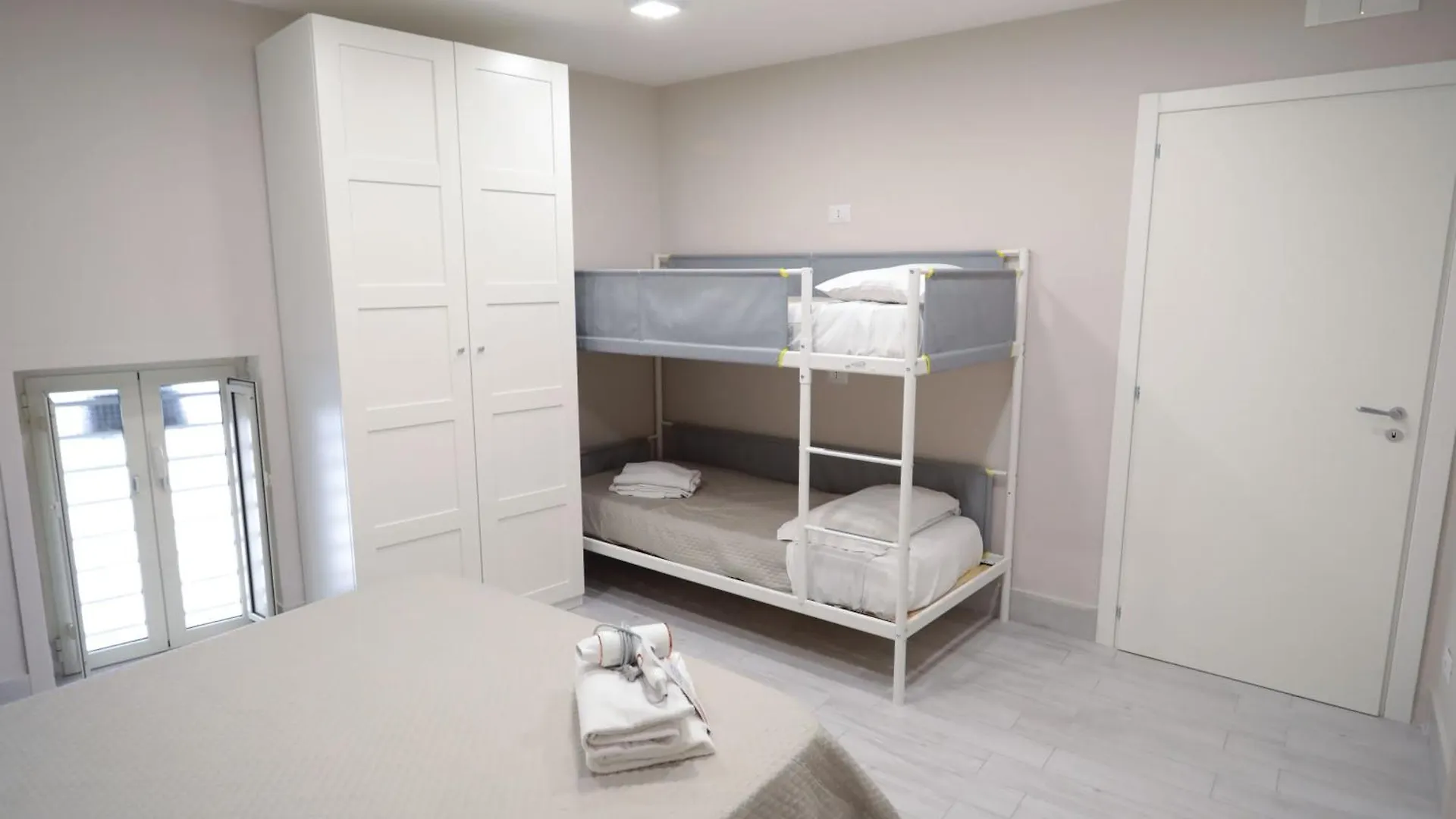ホテル Residenza Esposito ナポリ 0*,